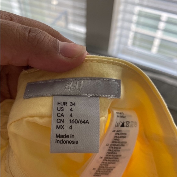 Skirt - Picture 2 of 4